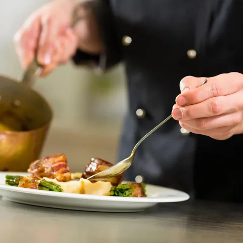 Cuisine anti-gaspi : composer vos assiettes avec écologie, économie et créativité