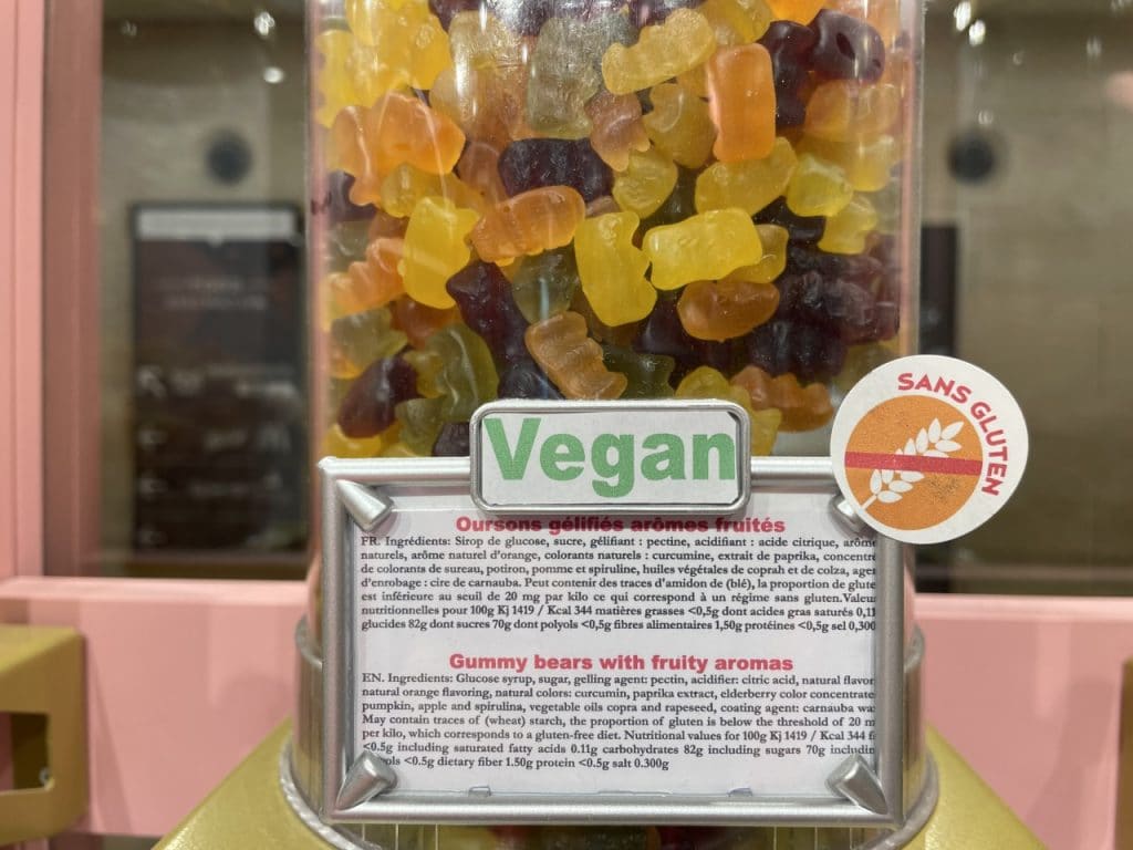 Assortiment Bonbons Vegan - 80 Bonbons de marque dans un Sachet Unique de  Qualité pour Régime Végétarien et Végétalien - 10 Types de Friandises 