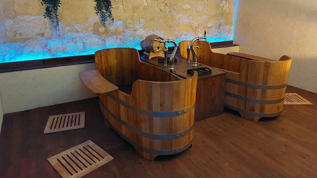 Bordeaux : un spa unique en France qui propose des bains de vin