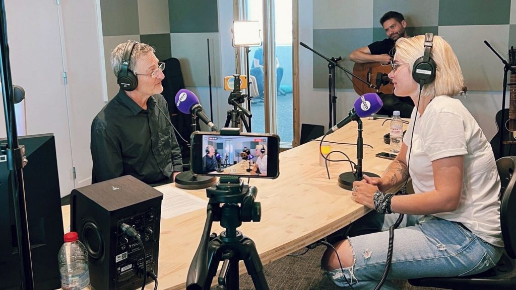 la chanteuse Stéphane est l'invitée d'AirZen Radio