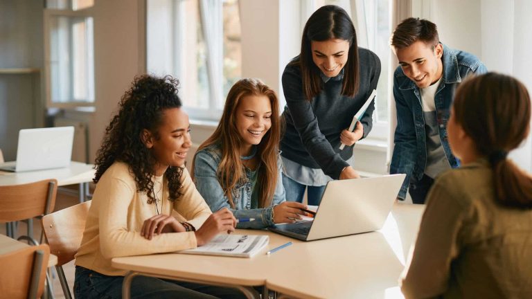 Etudes : Meet in class démocratise le soutien scolaire