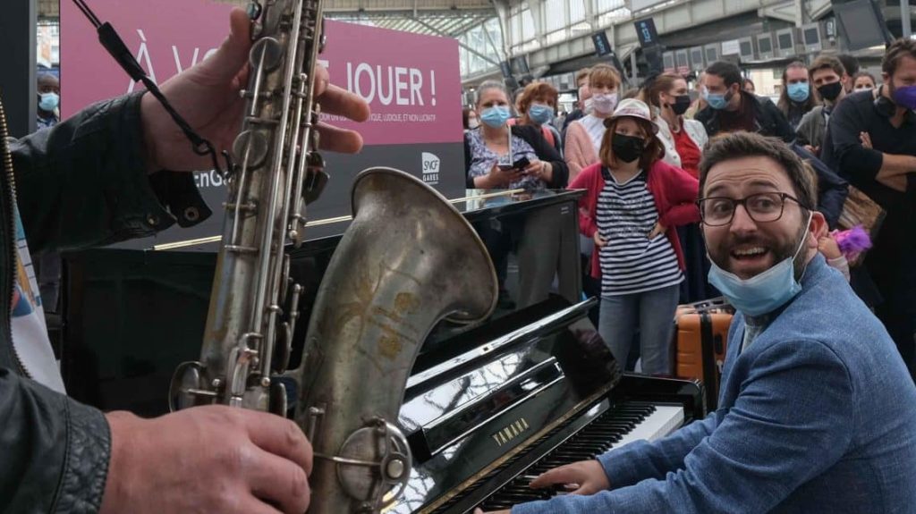 piano gare sncf