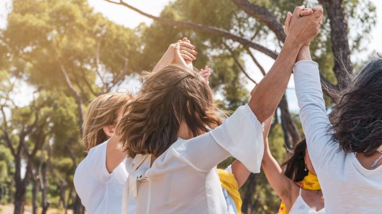 Lyon : un espace de sororité bienveillant avec le Cocon Solidaire