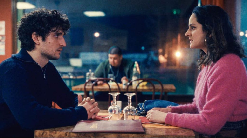 Photo tirée d'une scène du film L'Innocent de et avec Louis Garrel et Noémie Merlant.