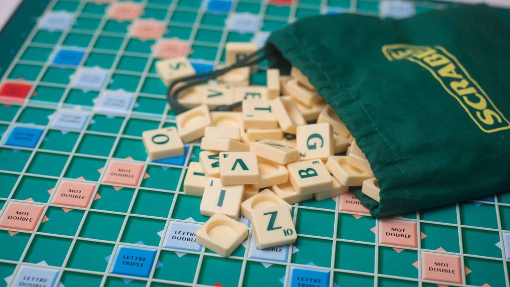 Un plateau de Scrabble.