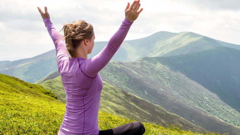 Jeûner et randonner, une pause bénéfique pour le corps et l’esprit