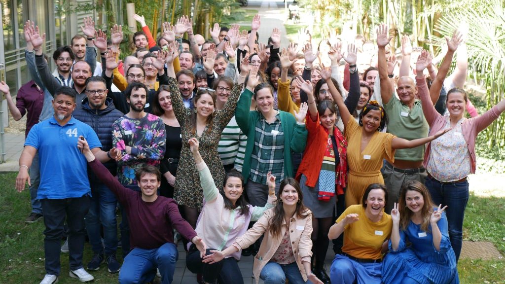 Toute l'équipe d'HelloAsso, entreprise girondine solidaire.