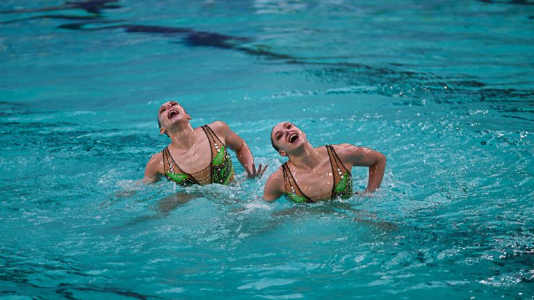 Natation artistique : Charlotte et Laura Tremble, des JO synchronisés