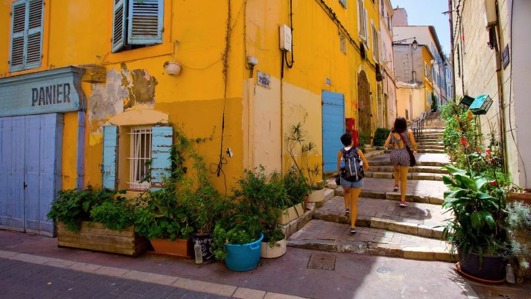 Marseille : Un LGBTour pour découvrir la cité phocéenne autrement