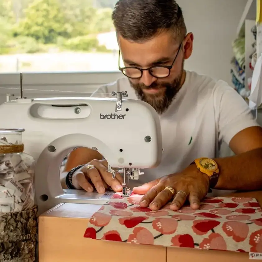 Norton alonzo fabrique des bouillottes en noyaux de cerises