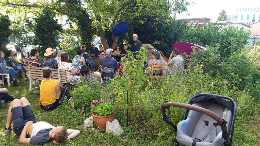 Lyon : Le Passe-Jardins œuvre pour une ville jardinée et solidaire