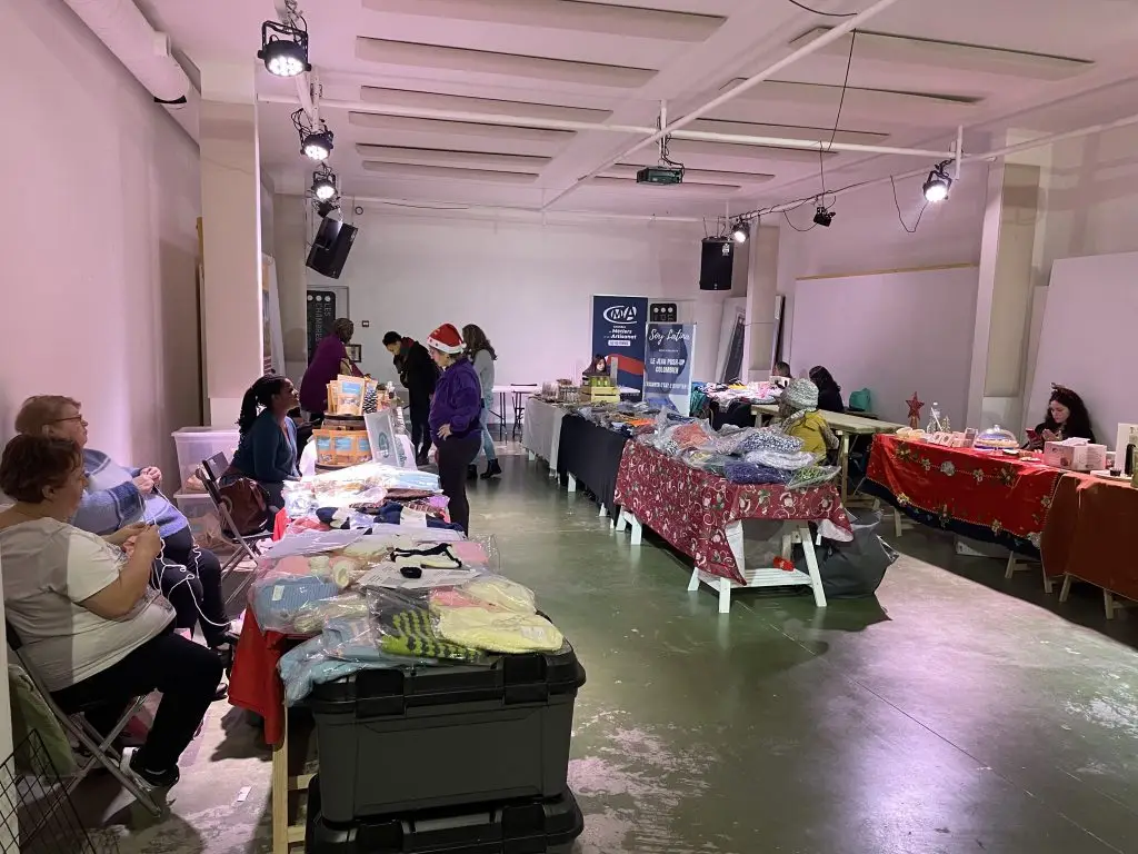 Le marché de Noël des créatrices accompagnées par l'ADIE.