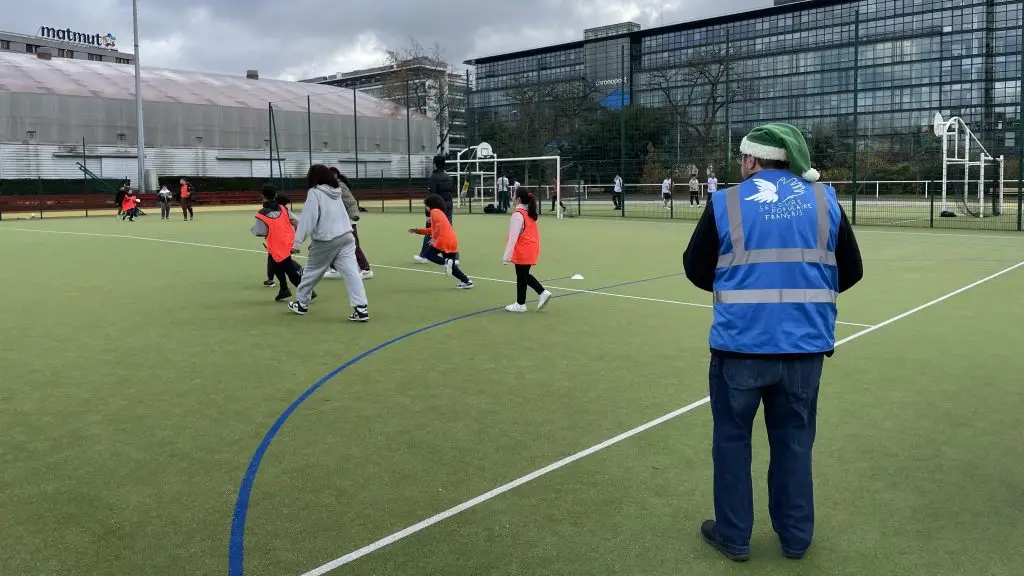 Le Noël sportif du Secours Populaire dans le cadre de la campagne des Pères Noëls verts