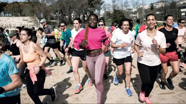 Des coureurs er coureuses du Ballet Jogging à Marseille